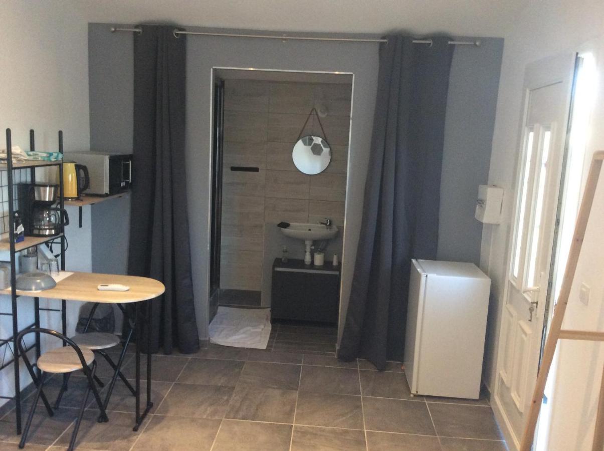 Ogooue Studio Carpentras Bagian luar foto